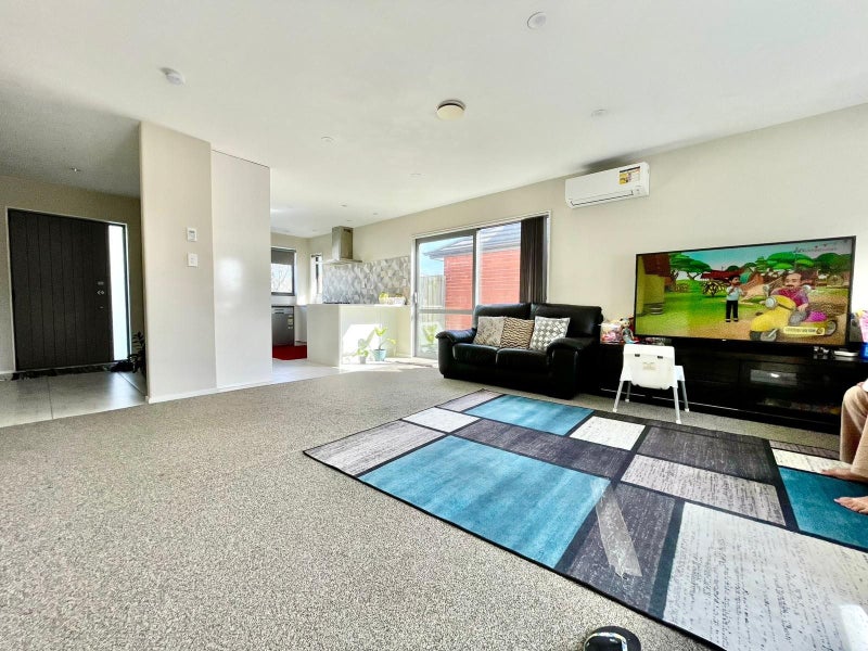 25 Matata Drive, Takanini, Auckland - Carousel 2
