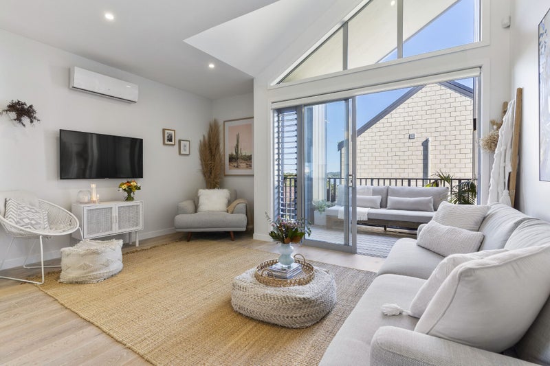 2/28 Nevill Road, Hobsonville, Auckland - Carousel 1