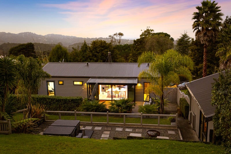 20 Laingfield Terrace, Laingholm, Auckland - Carousel 2