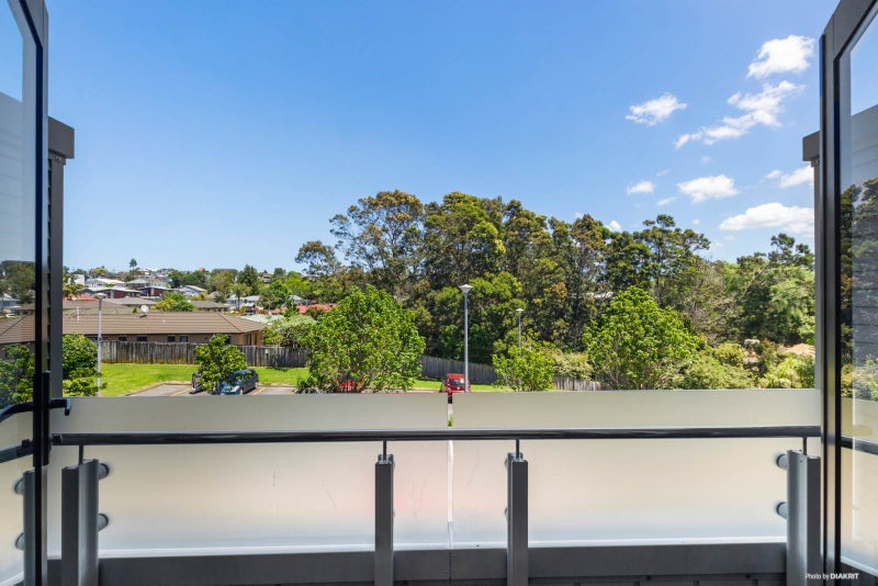 3B/30 Westward Ho, Glen Eden, Waitakere - Carousel 2