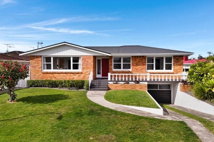 9A Lilac Place, Otumoetai, Tauranga - Carousel 1