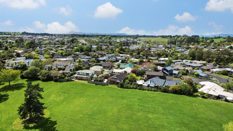 62A Sunnyhills Avenue, Glenview, Hamilton - Carousel 24