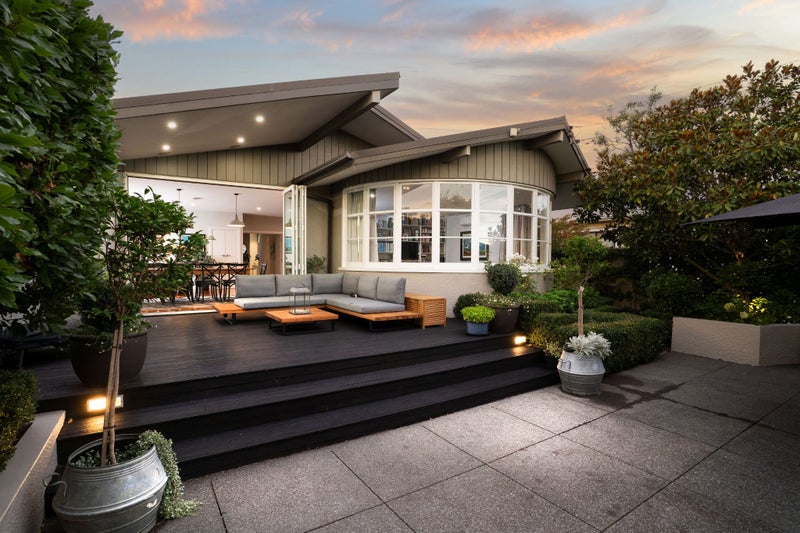 186 Knowles Street, St Albans, Christchurch - Carousel 1