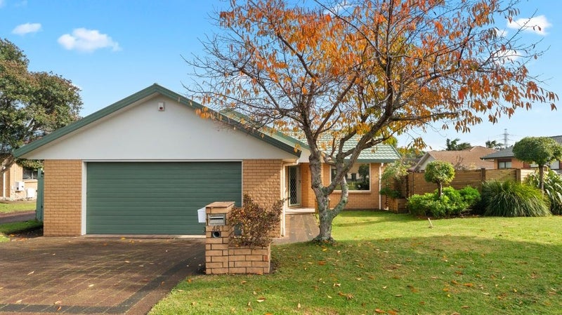 48 Huntington Drive, Huntington Park, Auckland - Carousel 1