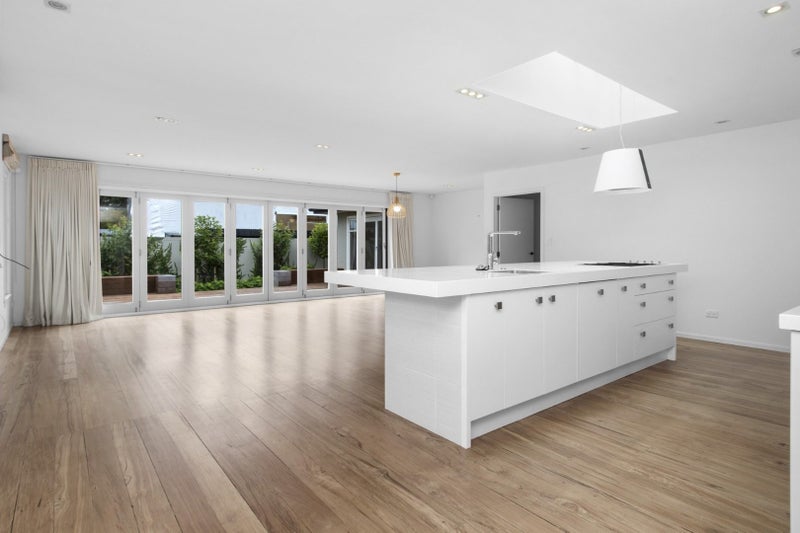 7 Strowan Avenue, Fairfield, Hamilton - Carousel 1