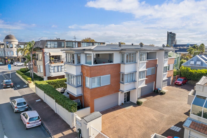 A1/8 Dedwood Terrace, Ponsonby, Auckland - Carousel 1