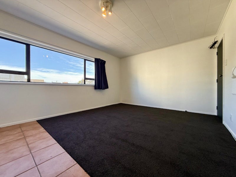 8/52 Russell Tce, Berhampore, Wellington - Carousel 2