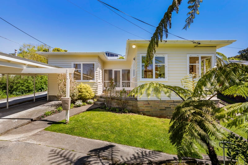 31 Woodmancote Road, Khandallah, Wellington - Carousel 1