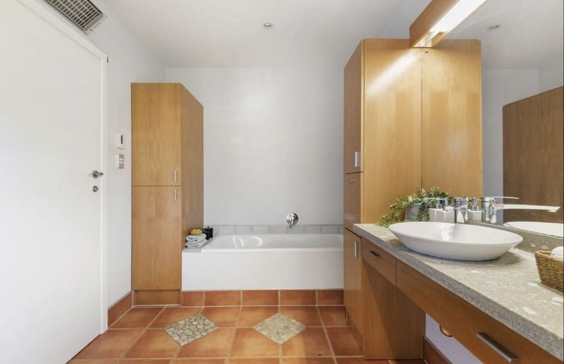 8 Saratoga Avenue, Herne Bay, Auckland - Carousel 20