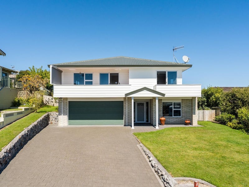 2 Golders Place, Richmond Heights, Taupo - Carousel 1