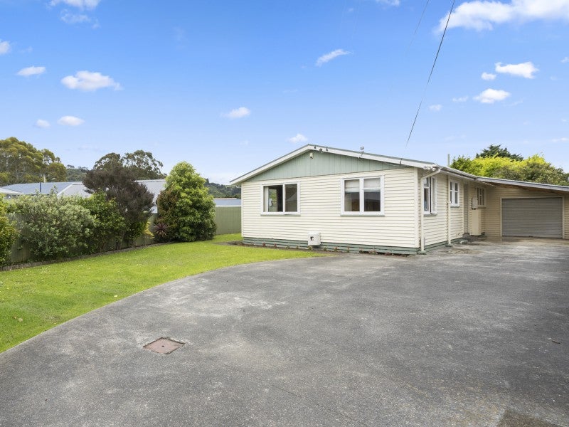 23 Foster Street, Taita, Lower Hutt - Carousel 1