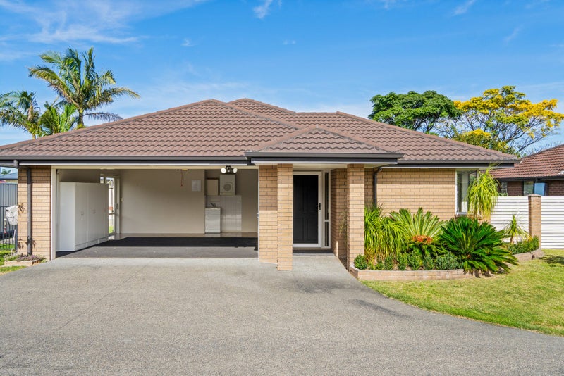 28 Sterling Park, Lytton West, Gisborne - Carousel 21