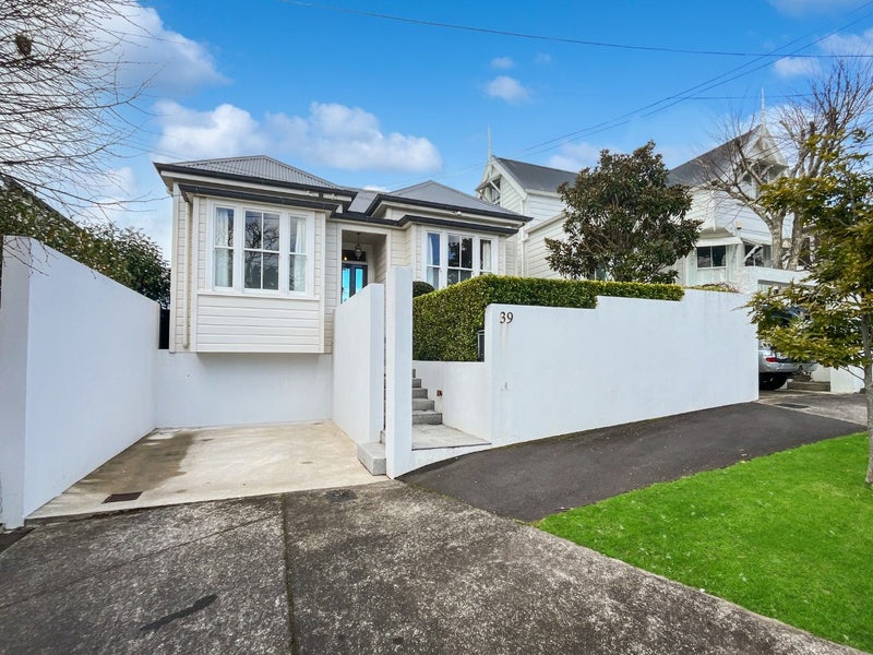 39 Curran Street, Herne Bay, Auckland - Carousel 1