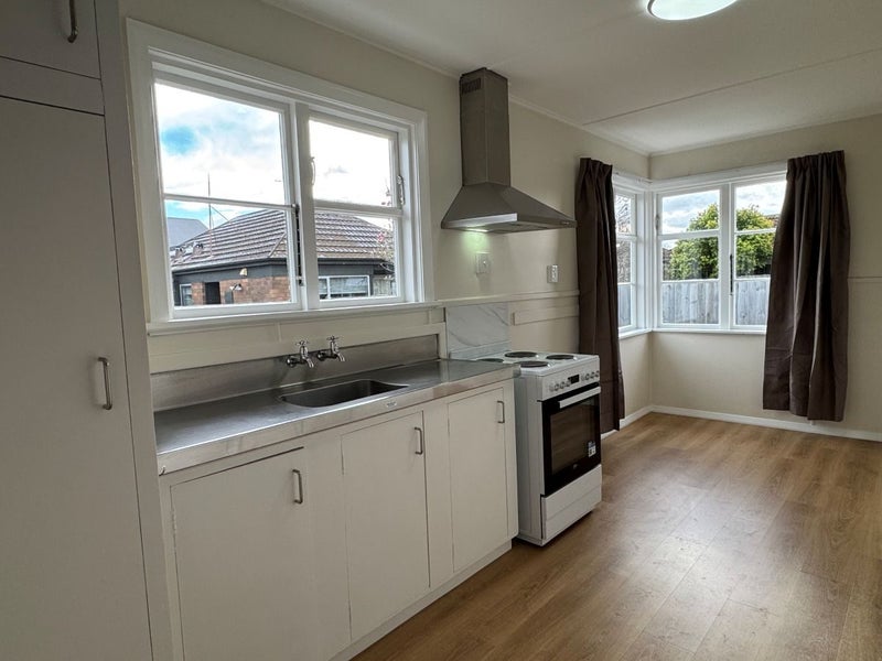 31 Blighs Road, Strowan, Christchurch - Carousel 2