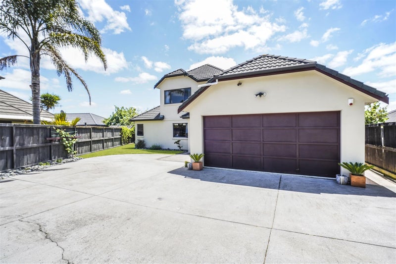 6 Thistlewood Avenue, Hamilton East, Hamilton - Carousel 16