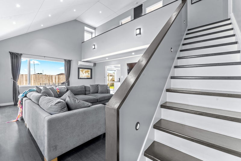 2/96 Racecourse Road, Waiuku, Auckland - Carousel 2