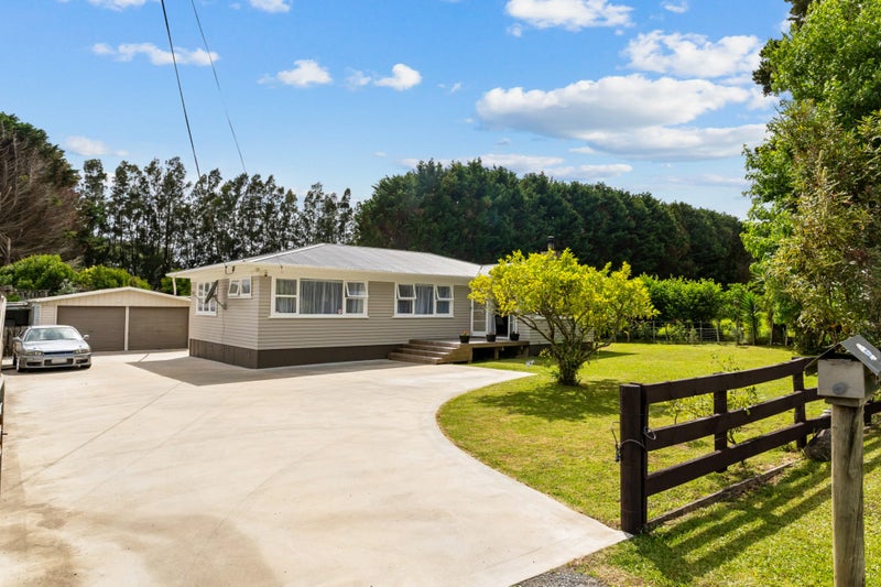 498 Vinegar Hill Road, Kamo - Carousel 1