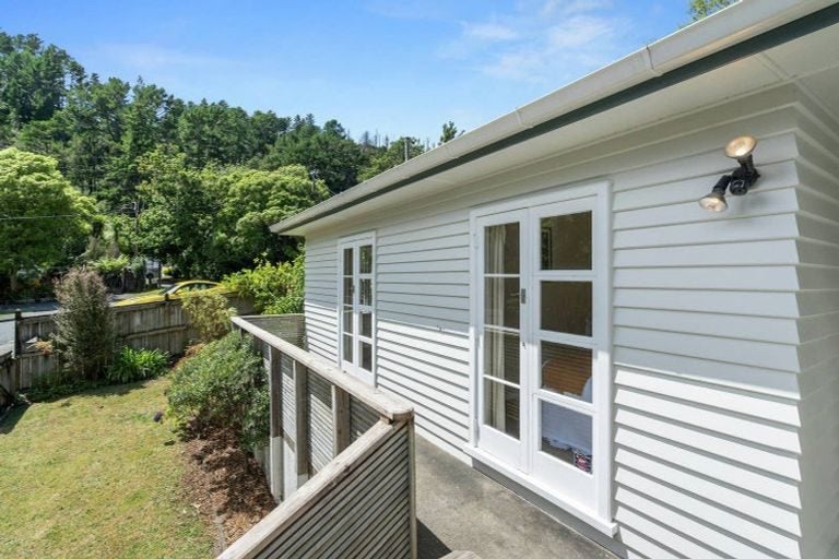 1/546 Stokes Valley Road, Stokes Valley, Lower Hutt - Carousel 2