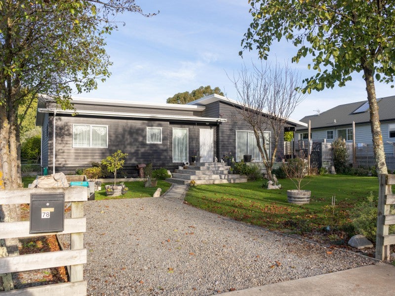 78 Regent Street, Martinborough - Carousel 16