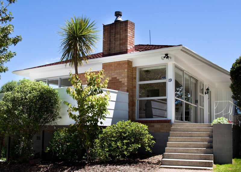 19 Knightsbridge Drive, Forrest Hill, Auckland - Carousel 1