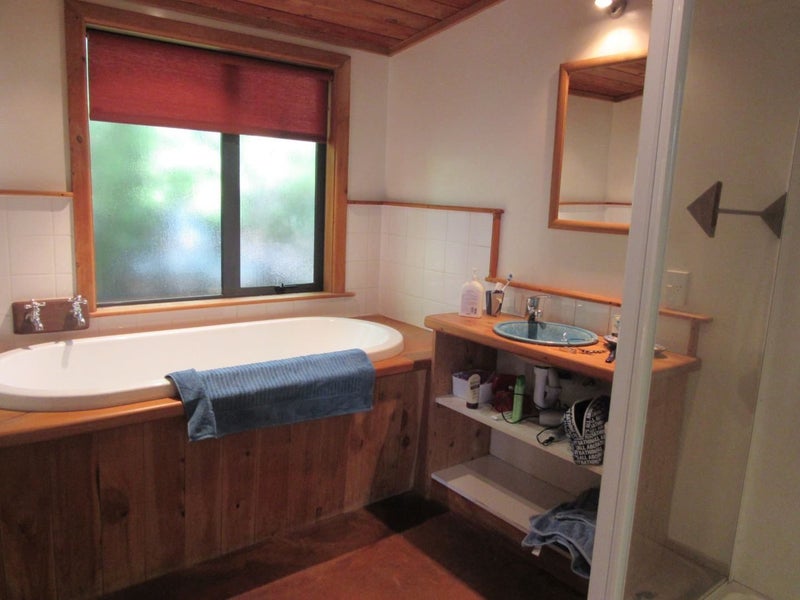 60 Lagoon Avenue, Albert Town, Wanaka - Carousel 9