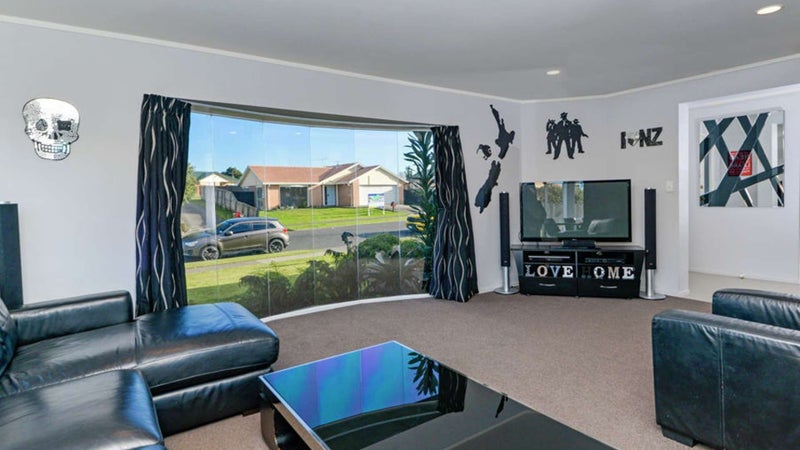 20 Elderberry Road, Burswood, Auckland - Carousel 1