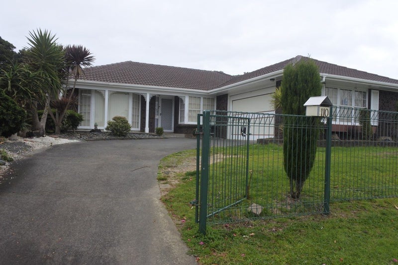 110 Everglade Drive, Totara Heights, Auckland - Carousel 1