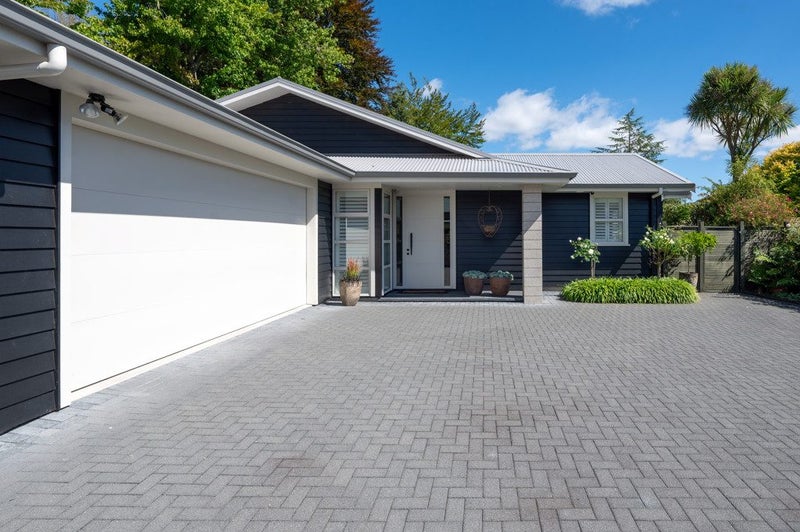 11 Moncur Drive, Springfield, Rotorua - Carousel 1