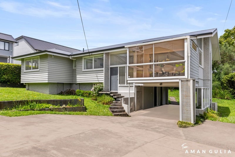 30A Hayr Road, Three Kings, Auckland - Carousel 1