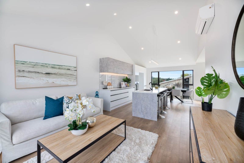 6C Oaktree Avenue, Browns Bay, Auckland - Carousel 1