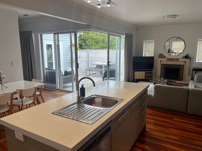 28 Wembley Road, Mount Eden, Auckland - Carousel 2