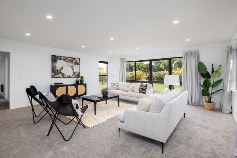 40A Regency Crescent, Redwood, Christchurch - Carousel 2