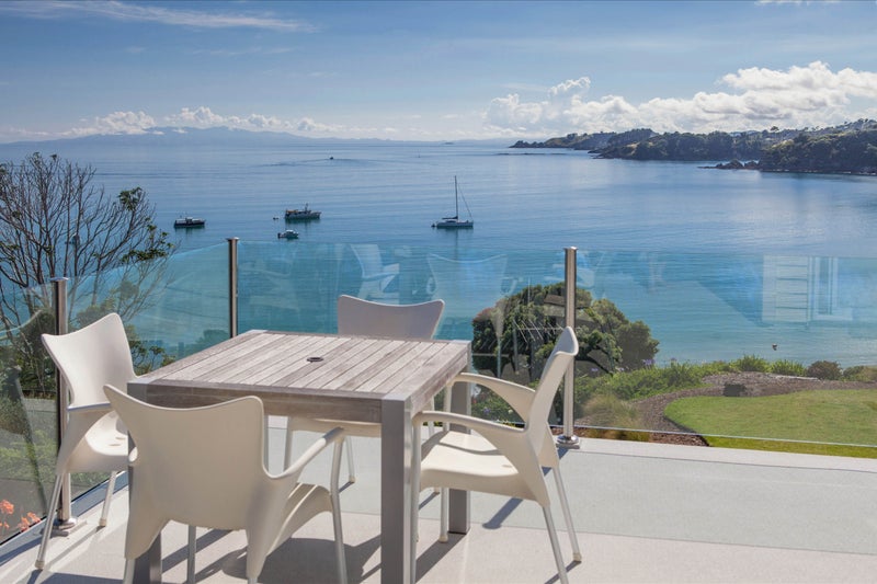 19 Waikare Road, Oneroa, Waiheke Island - Carousel 1