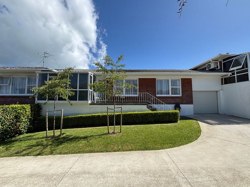 2/3 Onepoto Road, Hauraki, Auckland - Carousel 1