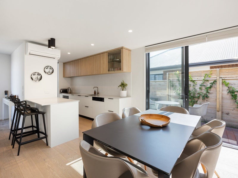 3/23 Strowan Avenue, Fairfield, Hamilton - Carousel 2