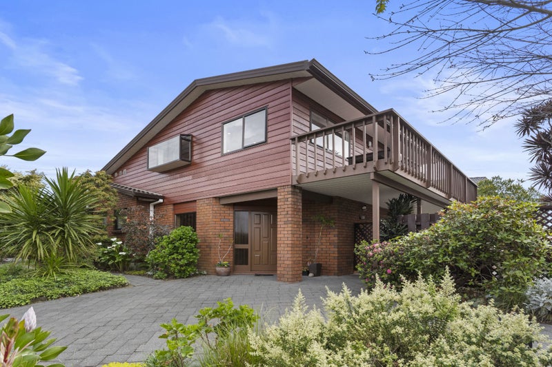 107 Rushgreen Avenue, Pahurehure, Papakura - Carousel 1