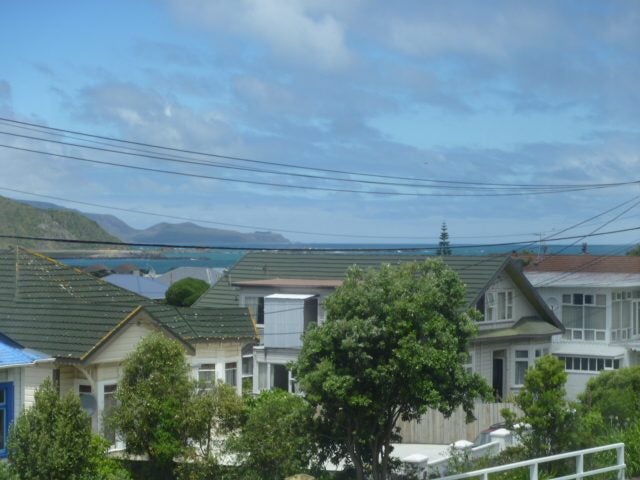 76 Queens Drive, Lyall Bay, Wellington - Carousel 10