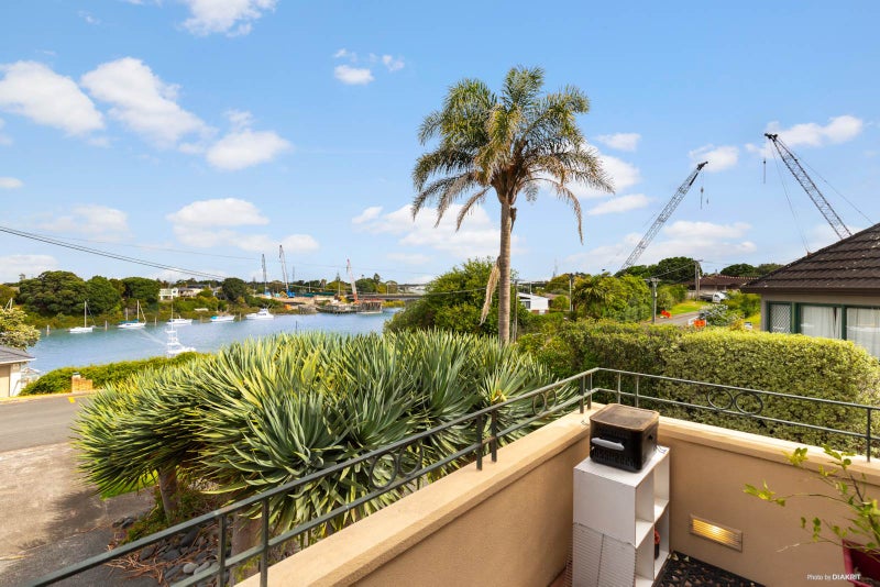 8 Bridge Street, Panmure, Auckland - Carousel 2