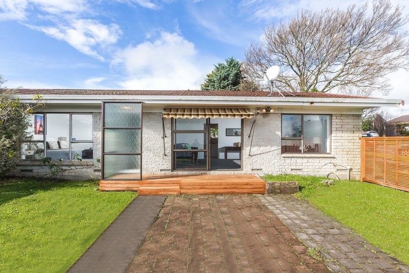 1/14 Butley Drive, Farm Cove, Auckland - Carousel 1