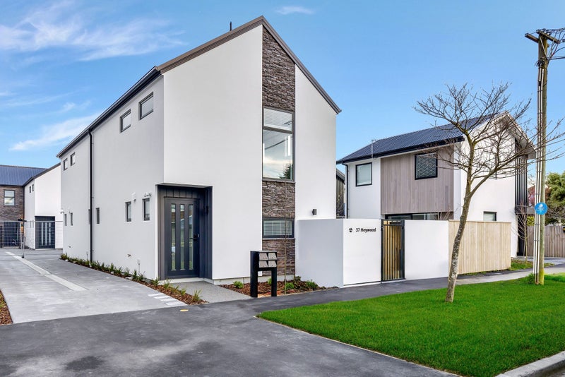 1/37 Heywood Terrace, Richmond, Christchurch - Carousel 1