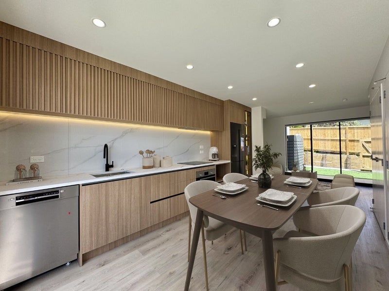 6/36 Fairdale Place, Birkdale, Auckland - Carousel 1