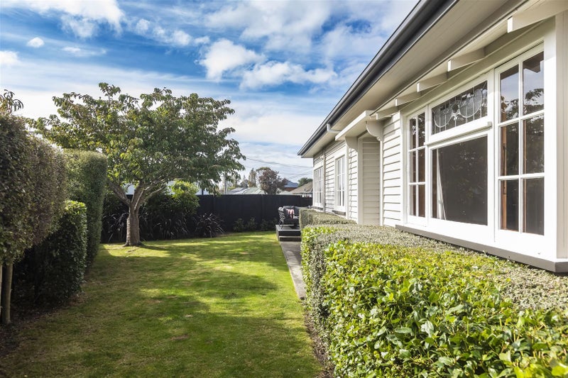 18 Cleland Street, Belfast, Christchurch - Carousel 18