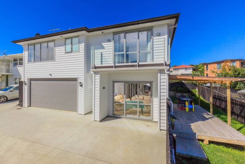 34B Velma Road, Hillcrest, Auckland - Carousel 2