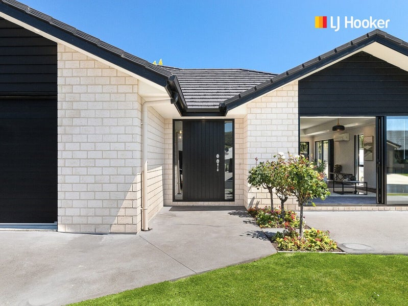 5 Tate Crescent, Green Island, Dunedin - Carousel 2