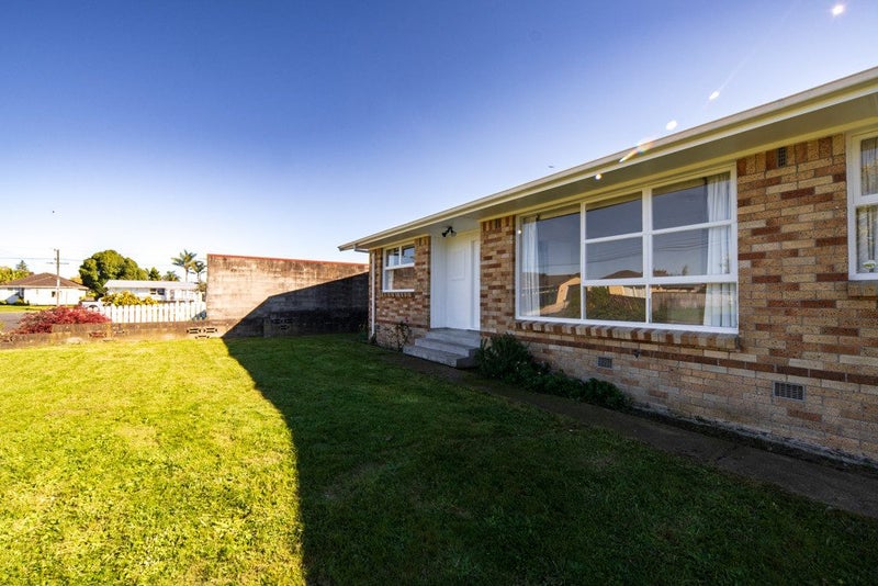 9 Pryce Place, Silverdale, Hamilton - Carousel 2