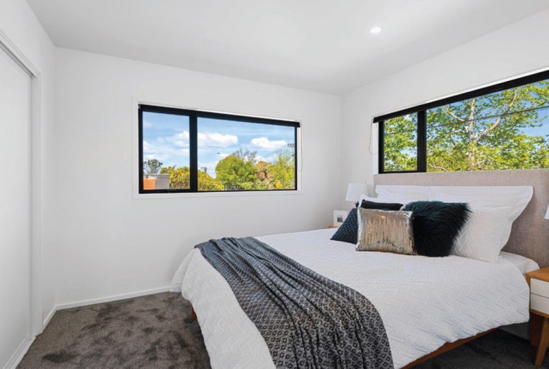 2/6A Taramea Place, Addington, Christchurch - Carousel 1