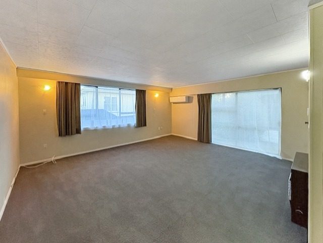 53 College Street, Awapuni, Palmerston North - Carousel 2