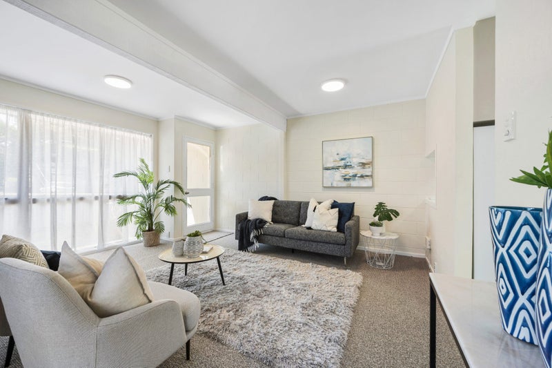 3/133 Queens Drive, Lyall Bay, Wellington - Carousel 2