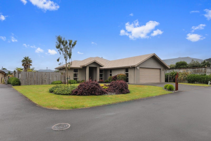 76 Hall Road, Ngongotaha, Rotorua - Carousel 1