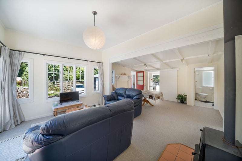 219 Middleton Road, Churton Park, Wellington - Carousel 10